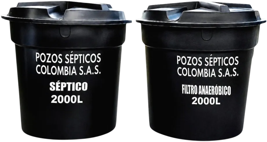Sistema séptico cónico de 4.000 litros formado por un tanque séptico y un filtro anaerobio de 2.000 litros cada uno